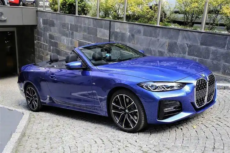 全新bmw4系敞篷波尔蒂芒蓝