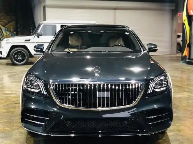 奔驰迈巴赫s800双色车身5.9米全球唯一