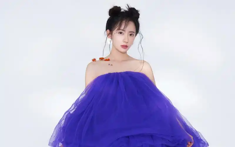 张萌萌杂志写真图片桌面壁纸