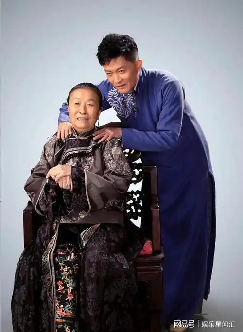 对母亲的离世漠不关心,张少华生前居住的小房子最终也被儿子转手卖掉