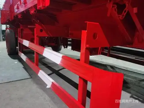 东营定做拉钢材外翻立柱13米2.55宽自卸半挂车