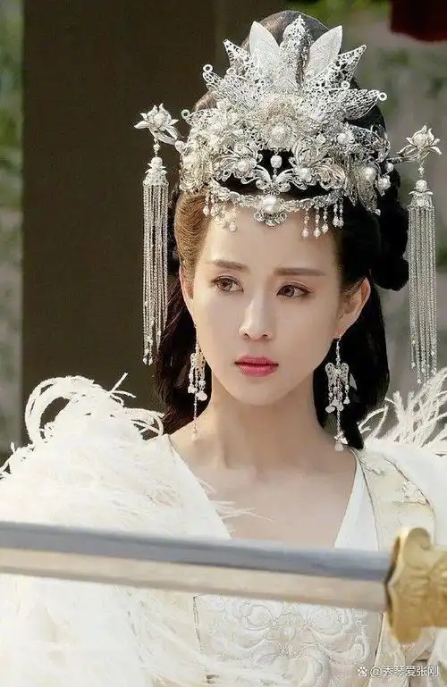 是一部深受观众喜爱的古装武侠剧,而九州第一美女张钧甯的表演更是