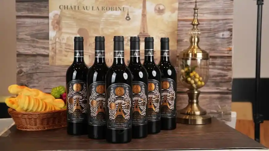 看过来,看过来.法国顶级珍藏红酒 15°,荣获6大金奖 (拉 - 抖音