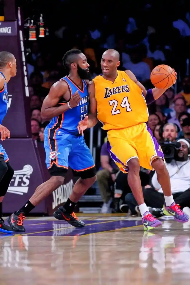 你的离开,大胡子也伤心了很久#篮网 #哈登 #dou #科比 - 抖音