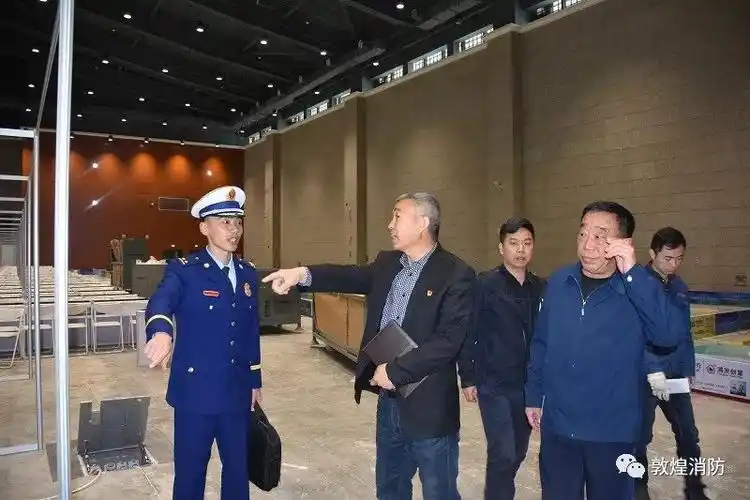 敦煌市副市长牛艳红带队开展科技创新大赛涉会单位消防安全检查工作