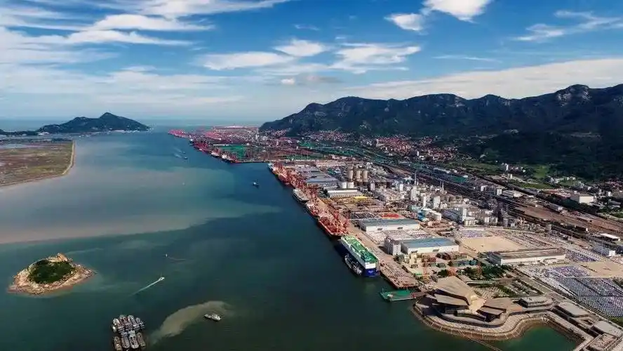 连云港5月份上新连云港港完成货物吞吐量24036万吨