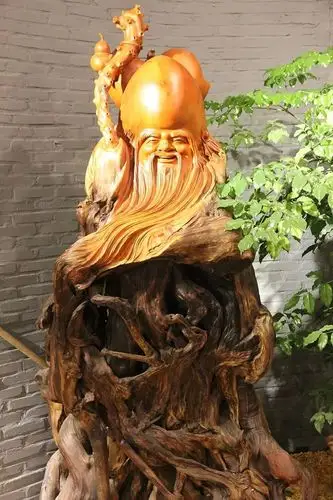 闽侯根雕传统工艺拥抱现代产业