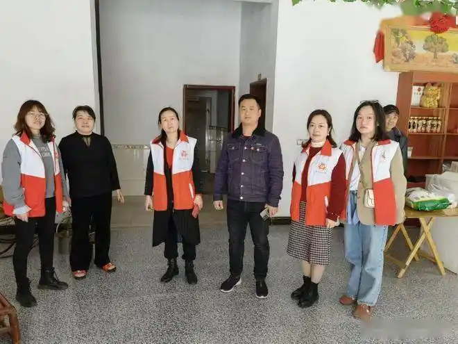 桃源县漆河镇开展走访慰问困难群众主题党日活动_基层_仙人山_方晴