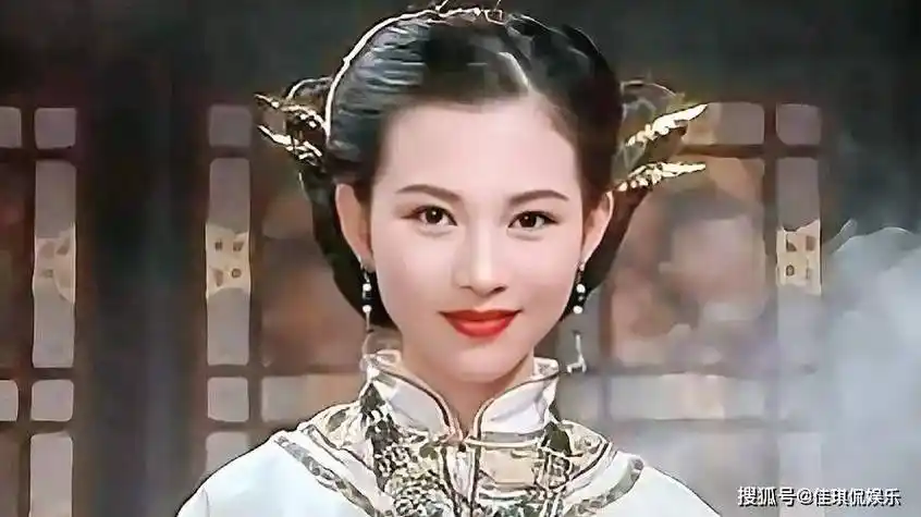 蔡少芬:委身刘銮雄6年,爱过吴奇隆,情定张晋,今50岁幸福美满