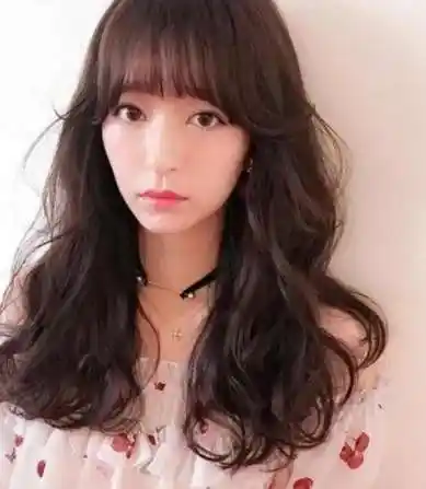 中发烫发发型图片女