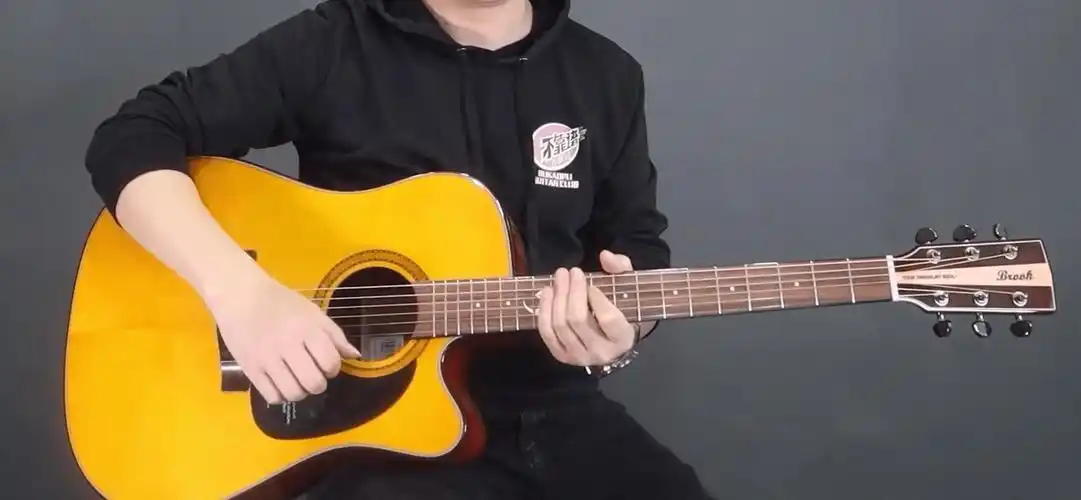 03正确弹吉他的姿势_手指_手势_手臂