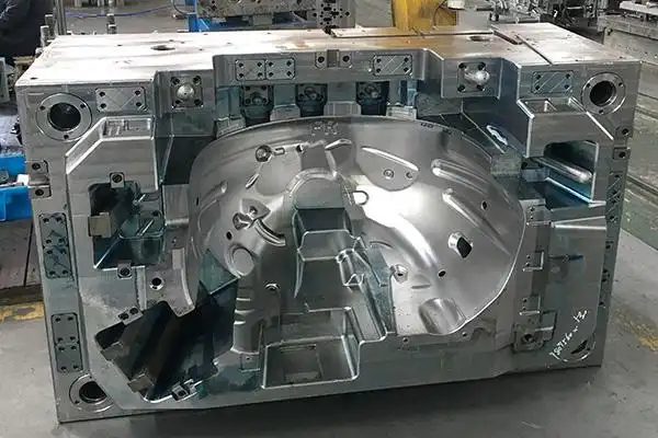 淄博汽车注塑模具