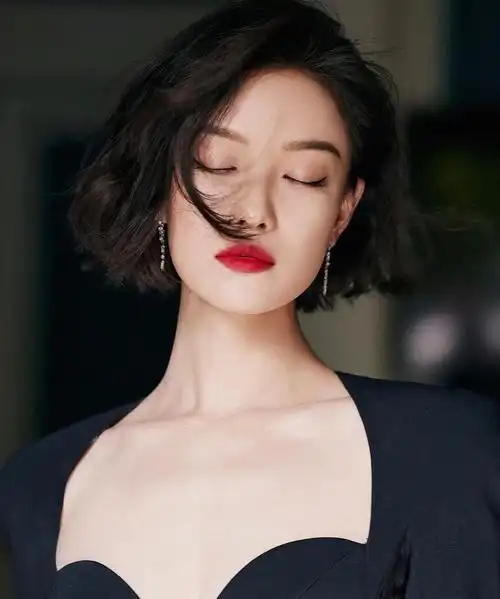 有种女生有清冷的气质为什么清冷系的女生更有高级感