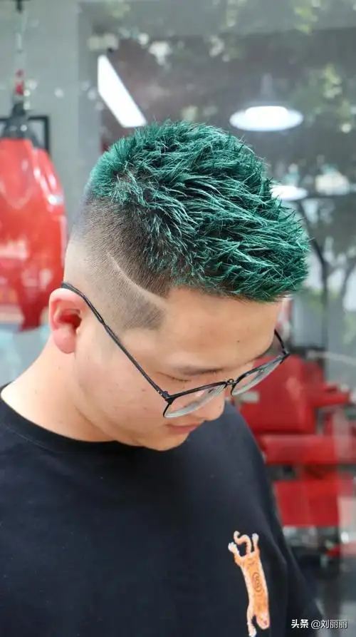 男人想要帅气100分,发型至少70分,尤其是这10几款