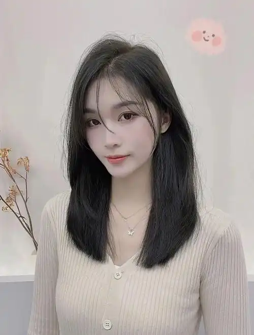 简约耐看锁骨发,2022火爆发型锁骨发最耐看又简约高级的发型,一款可以