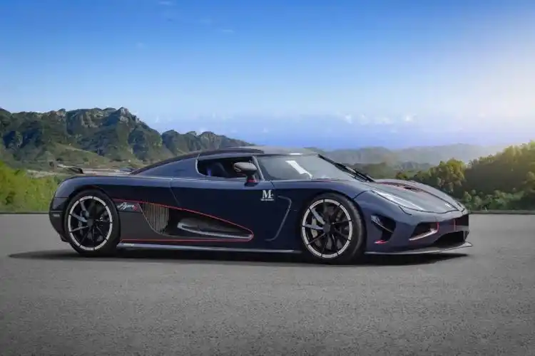 年四川成都,那时候刚玩相机自动档拍摄jpg格式,也不懂构图#超级跑车圈