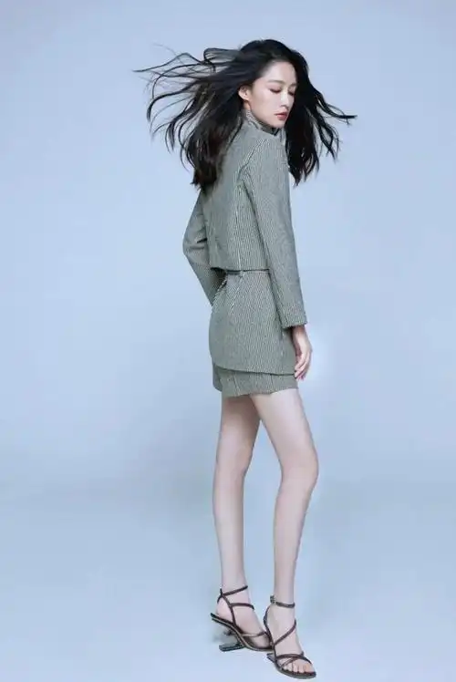 娱乐圈长腿系列之李沁