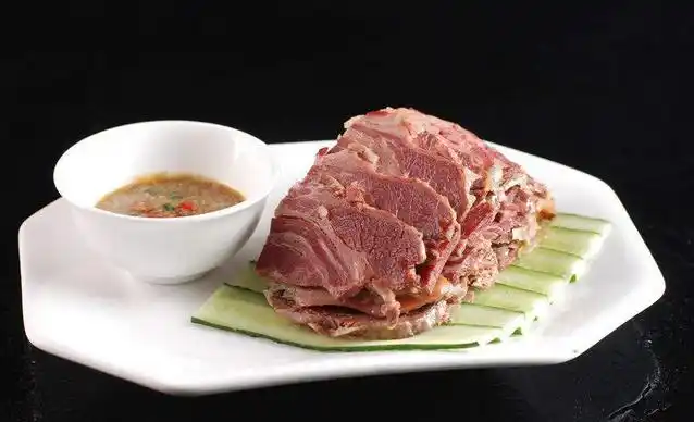 河南焦作特色美食闹汤驴肉