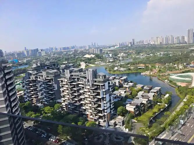 麓湖生态城沚院板楼次新小区高楼层采光充足