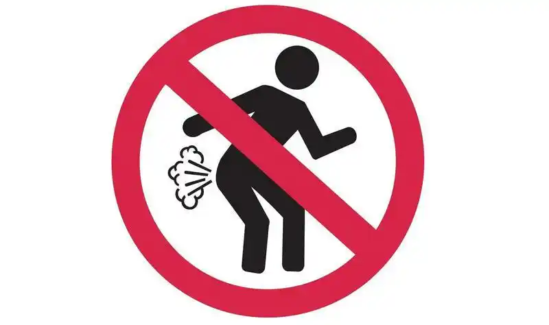 经常放屁说明身体状况变差? 医生: 出现这3种情况要及时去医院