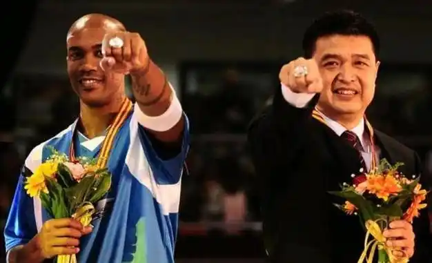 看完北控的4连败才理解闵鹿蕾带北控进季后赛要比首钢夺冠难