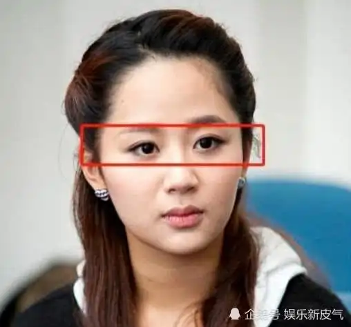 杨紫发动态被吐槽脸不自然,10年照片对比变化有多