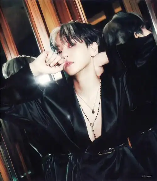 边伯贤#bbh bbx  240217【mint_ee_0】exist digipack ver 专辑内页扫