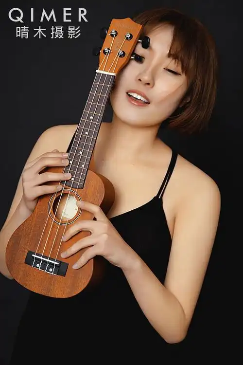 拍个人写真哪家好拍个人艺术照尤克里里拍照个人写真个人写真照哪里好