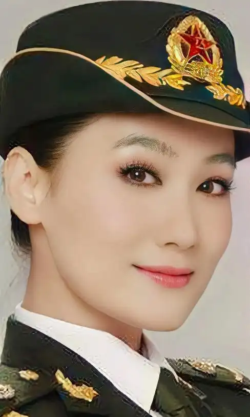 说到谭晶,都不会忘了在综艺上她的那曲《九儿》.