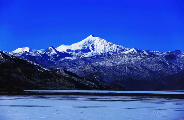 戴斌全《雪山与圣湖——西藏羊卓雍湖》 推荐图片 尚图坊国际摄影-尚