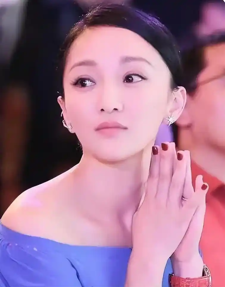 长得好看,手却不好看的女明星,来瞧瞧有哪些吧