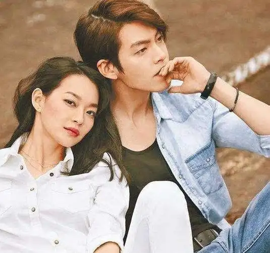 申敏儿挑战新角色她与男友金宇彬的关系稳定了5年