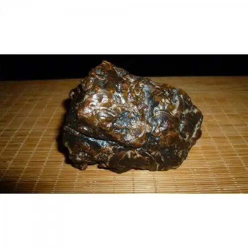 阿拉善早期地表虎皮玛瑙原石摆件