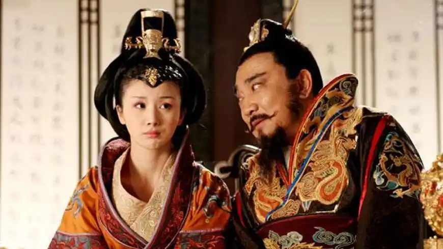 皇帝为宠幸35岁妃子竟废除16岁年轻貌美皇后原因让人难以启齿