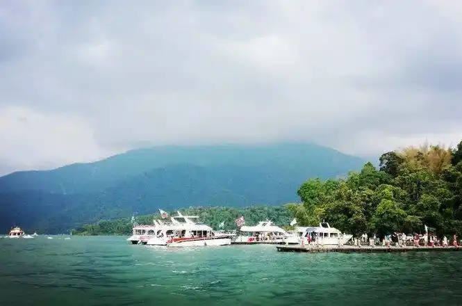 中国台湾省著名景点日月潭风光