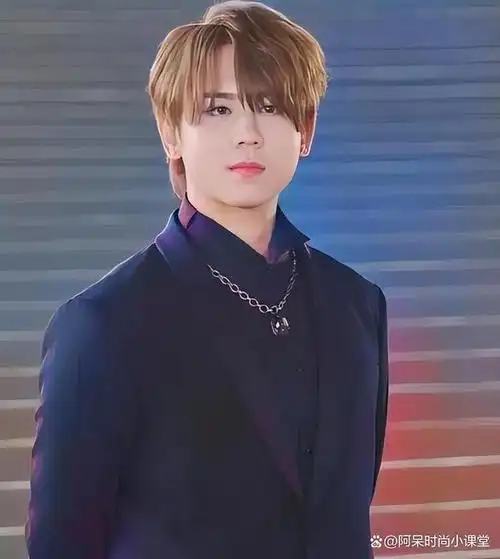 被称为"亚洲第一帅"姜涛,合影碾压贝克汉姆,终于顺眼了!