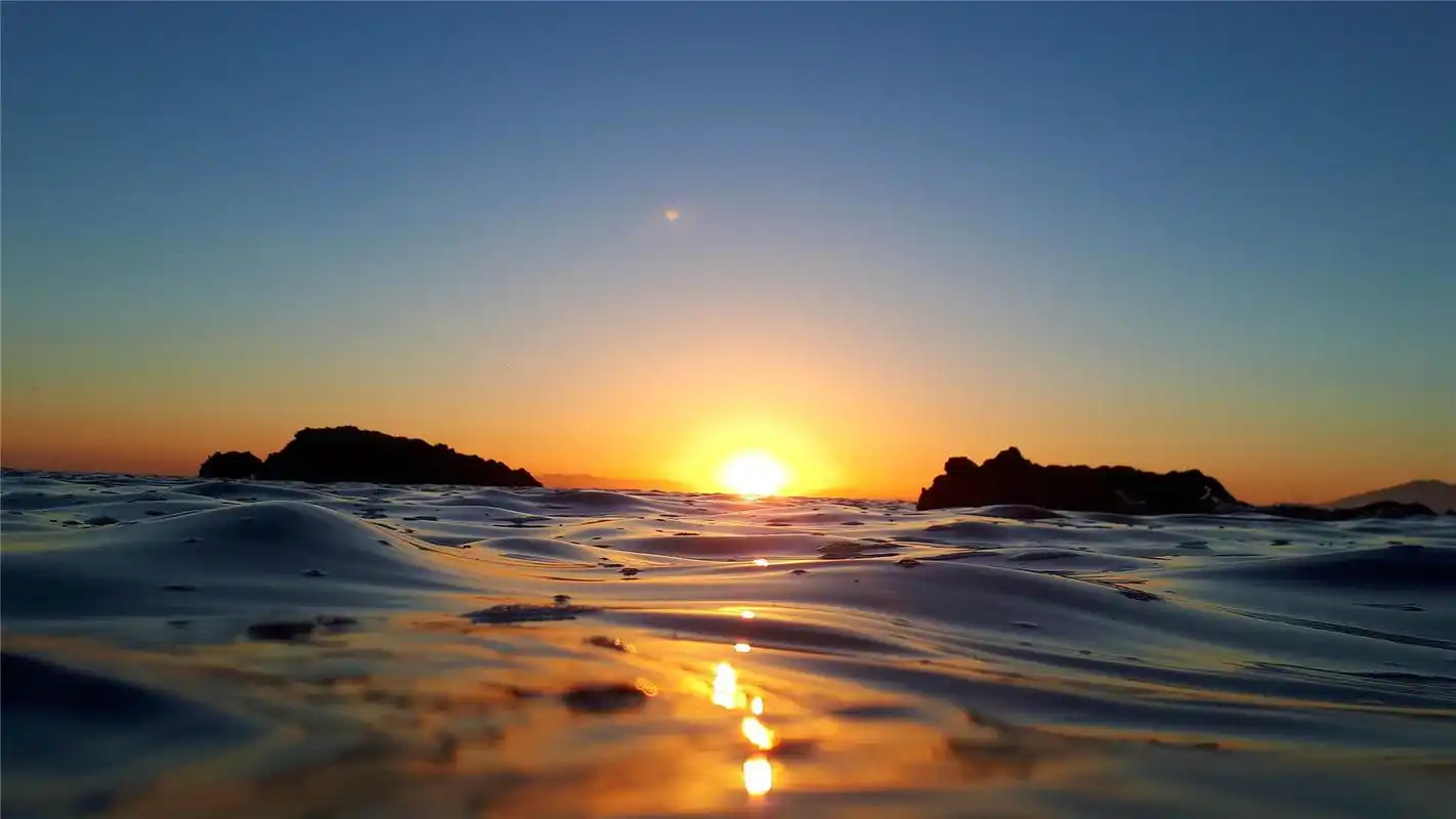 绝美海滨风光高清桌面壁纸_风景壁纸_壁纸下载_美桌网