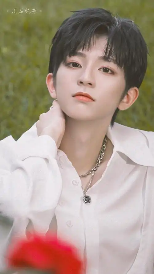 刘冠佑元气ace##刘冠佑##刘冠佑甜酷工装大片##和刘冠佑一起做公益