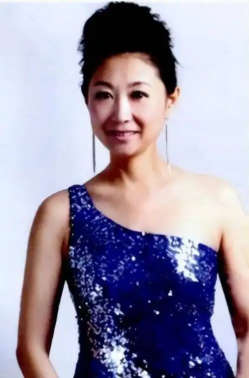 央视钱琳琳:我这辈子最正确的决定,就是带儿子嫁给了小6岁张译