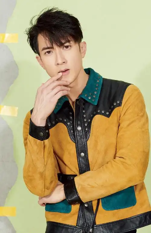 吴尊帅气有型时尚写真图片