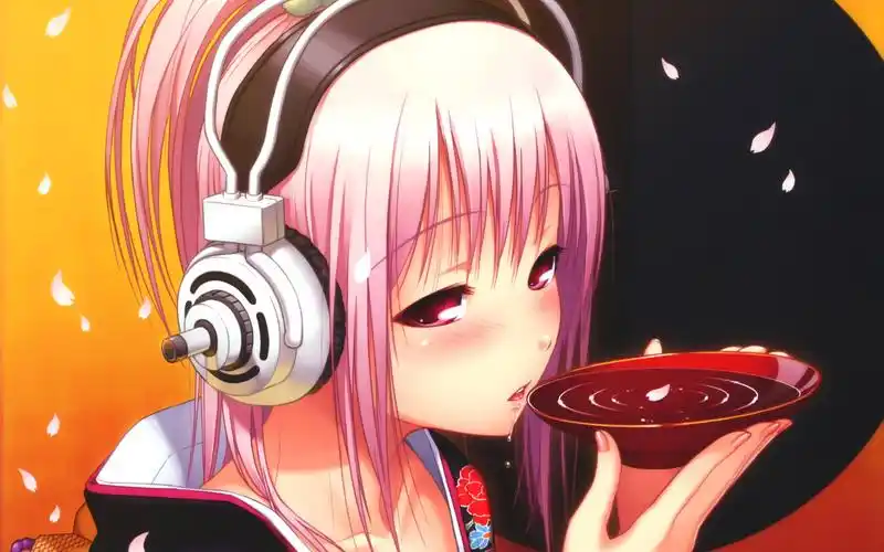 戴着耳机的动漫美女