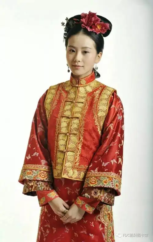 刘诗诗-步步惊心从20世纪20年代至40年代末,中国旗袍风行了20多年