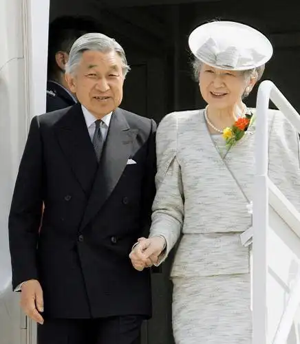 日本天皇夫妇
