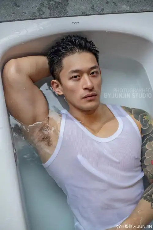 画册@lulu丹龙@逆境西行@圈内教父@圈少爷@健康时报@哎呀好身材上海