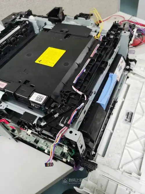 拆修惠普彩色打印机hplaserjetm281fdw