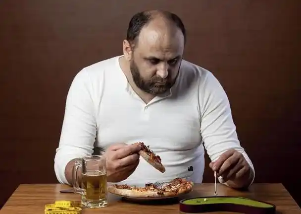 中年油腻男的10个标志自查下若中标莫慌一运动或可补救