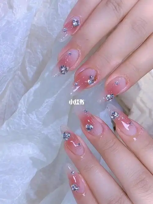 网红爆款绝绝滴美甲分享给小可爱