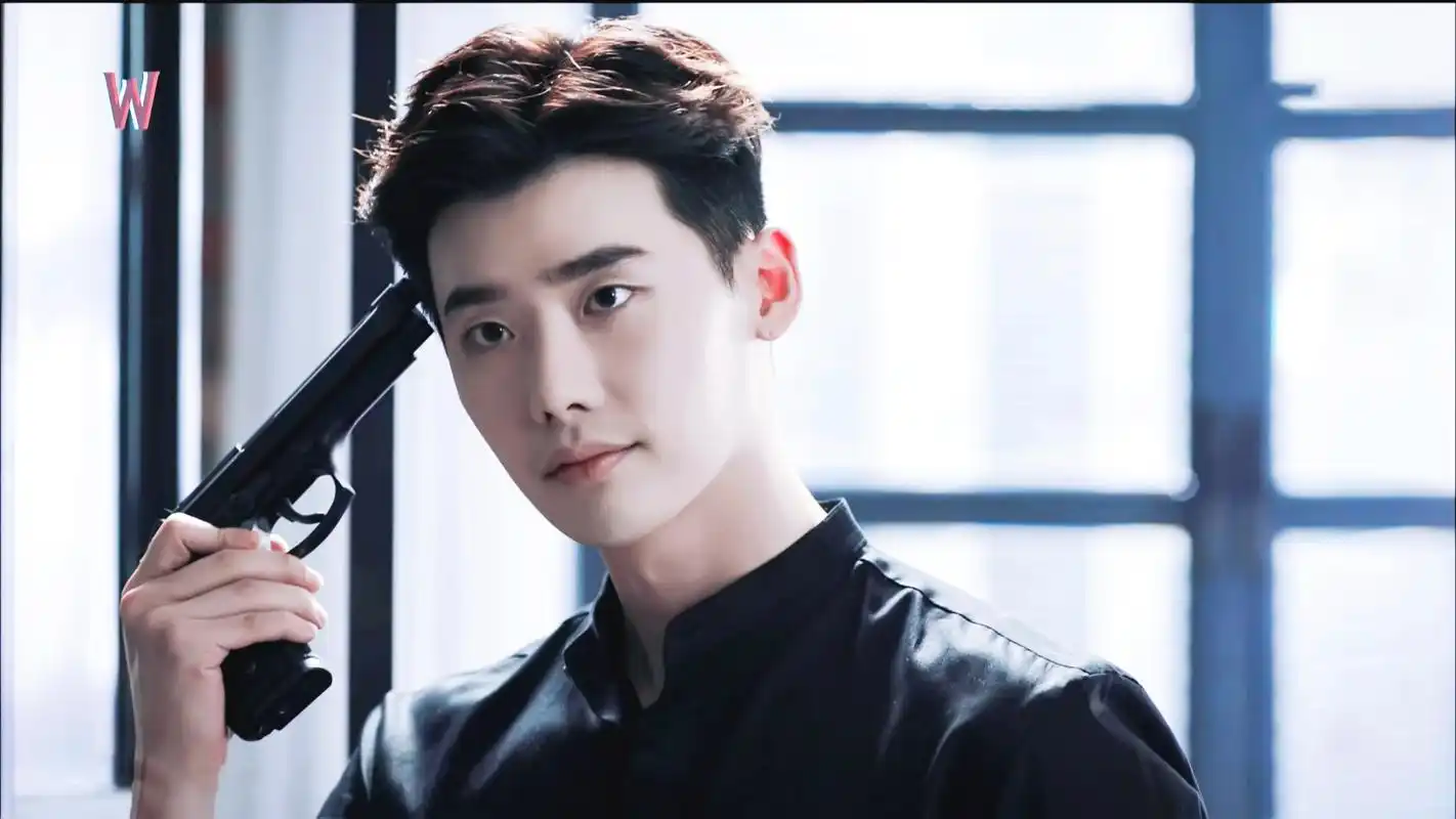 《w两个世界》李钟硕帅气剧照图片桌面壁纸