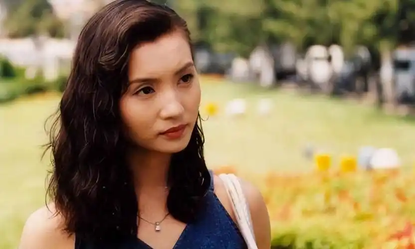 演员陈好:巅峰时嫁银行家老公,如今44岁有儿有女依旧年轻