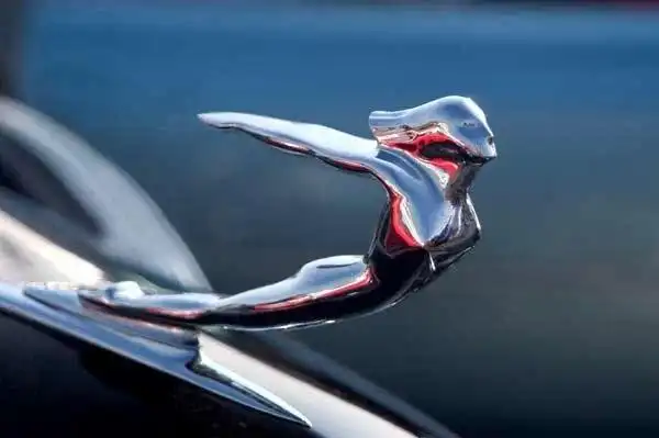 > 求助:朋友给出的难题,认车标.